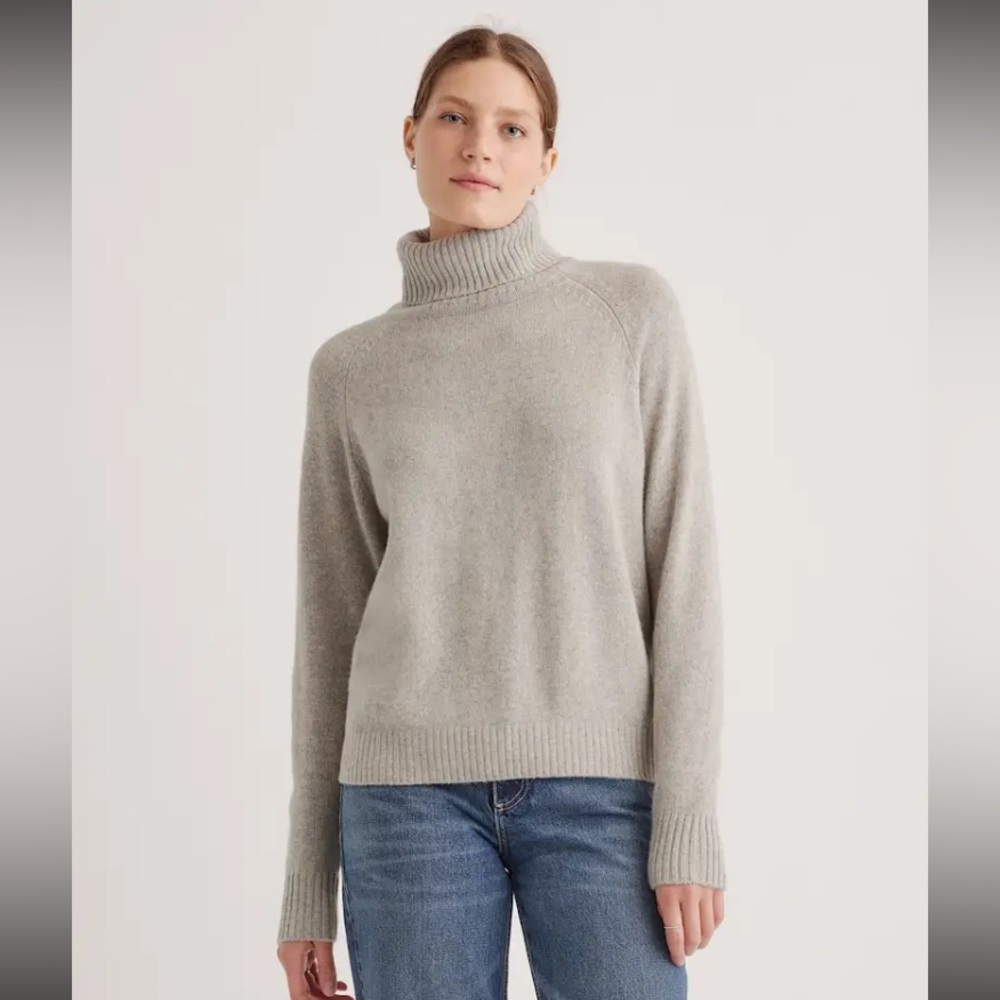 Quince NWT 100% Yak Wool Turtleneck Sweater Warm Heather Grey Large